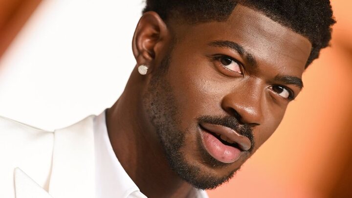 Lil Nas X se declara inocente por crimes após supostamente agredir policiais