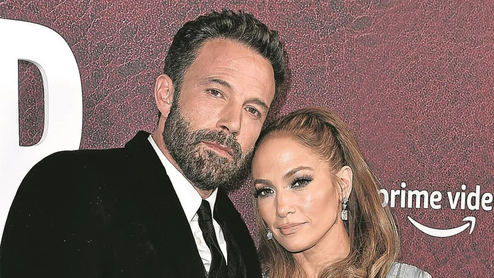 Jennifer Lopez e Ben Affleck oficializam divórcio após dois anos casados