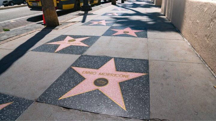 Lil Wayne, Karol G e Smashing Pumpkins receberão estrelas na Calçada da Fama de Hollywood em 2027