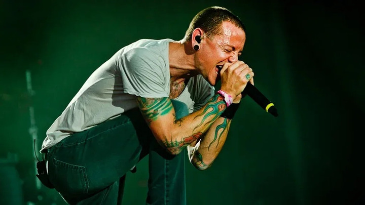 9 anos sem Chester Bennington: relembre o legado do Linkin Park