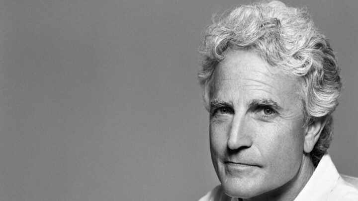 Autor dos hits "Like A Virgin", "Eternal Flame" e "True Colors", Billy Steinberg morre aos 74 anos