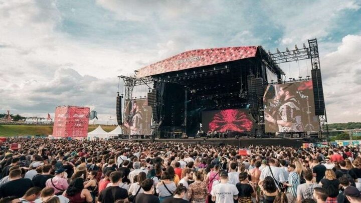 Lollapalooza Brasil entra na reta final de ingressos e esgota Lolla Day de sexta-feira; domingo tem últimos ingressos disponíveis